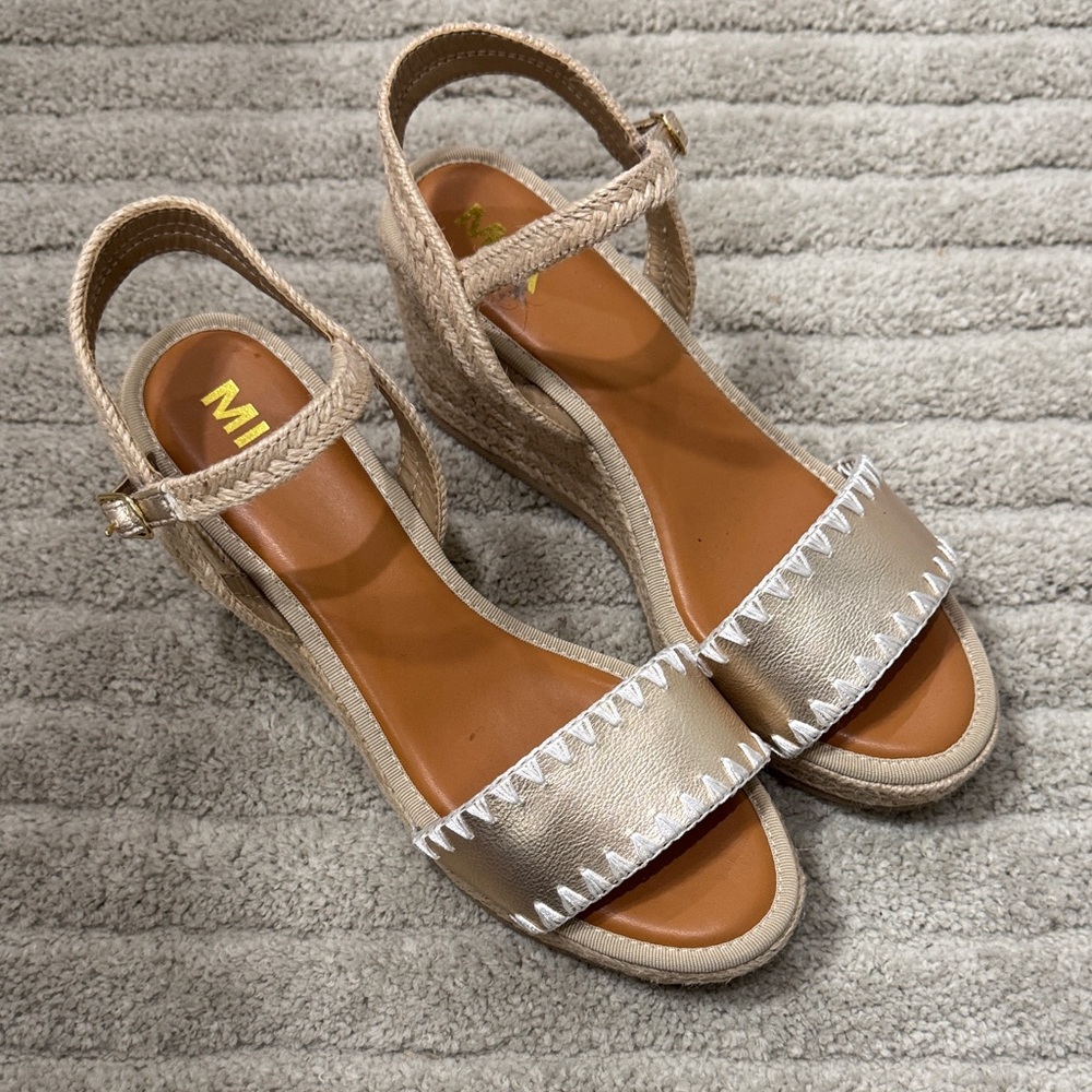 MIA Women's Gold Wedge Sandals
